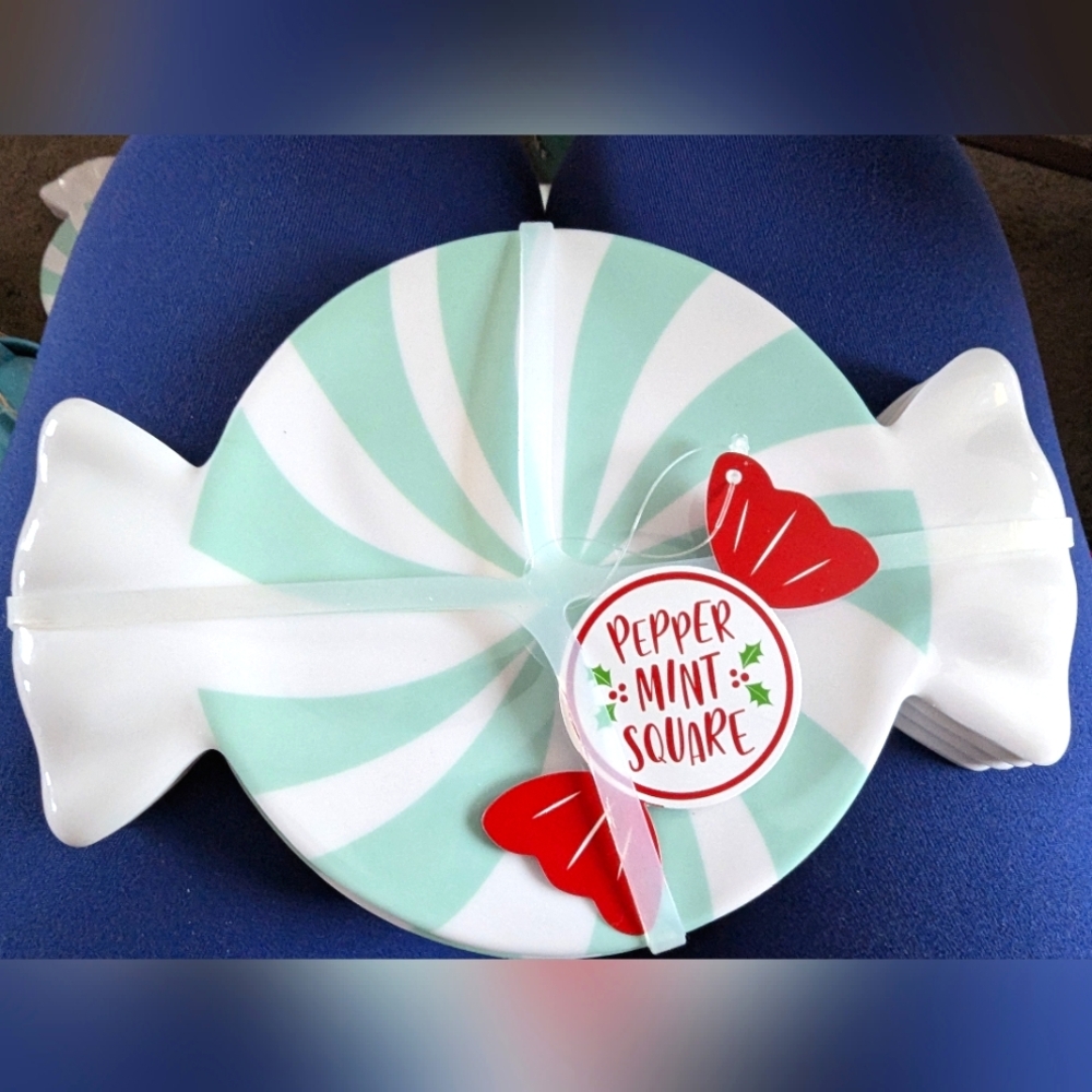 Peppermint Snack Plates Set Of 4